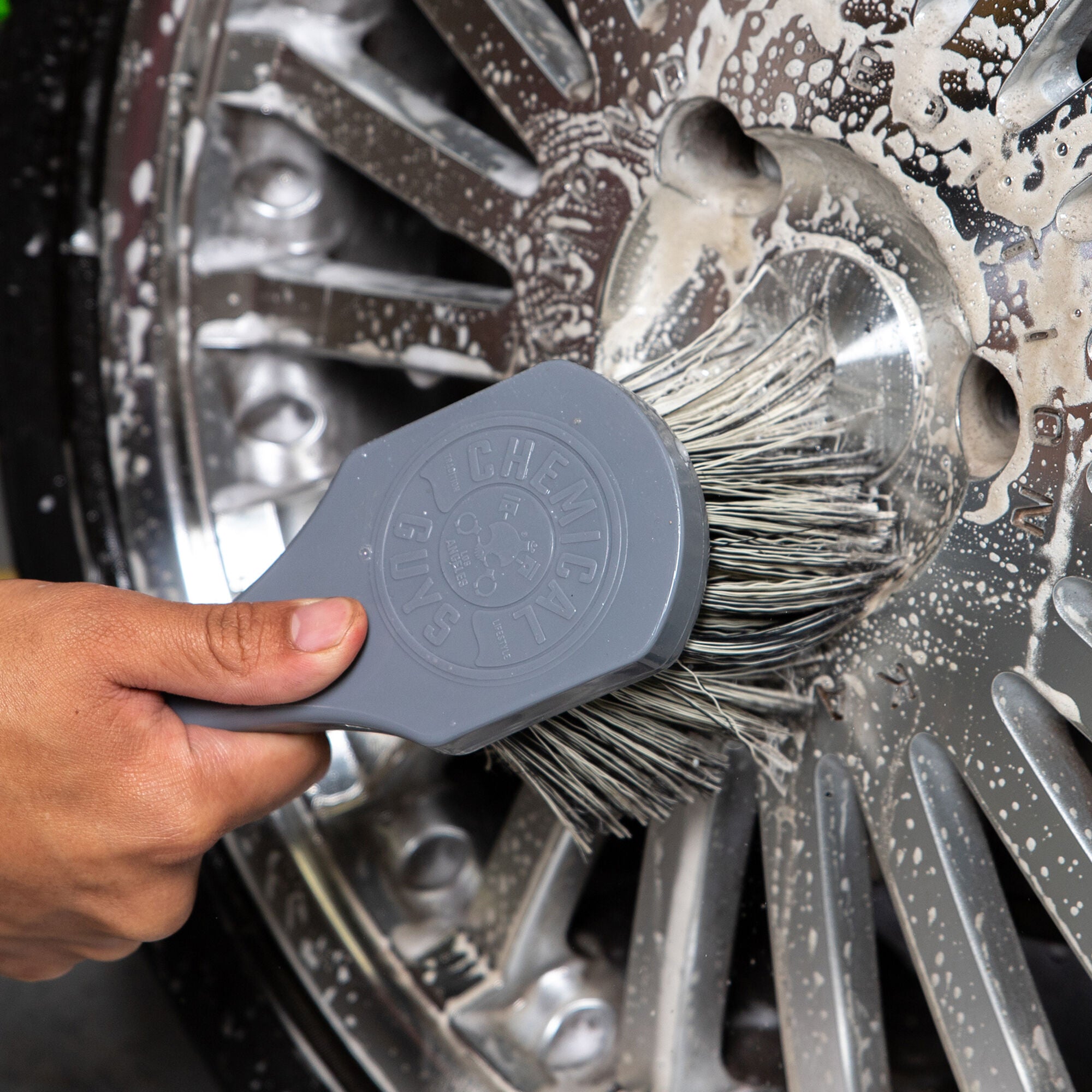 Wheel Works Medium Duty Wheel & Body Brush - Image 6
