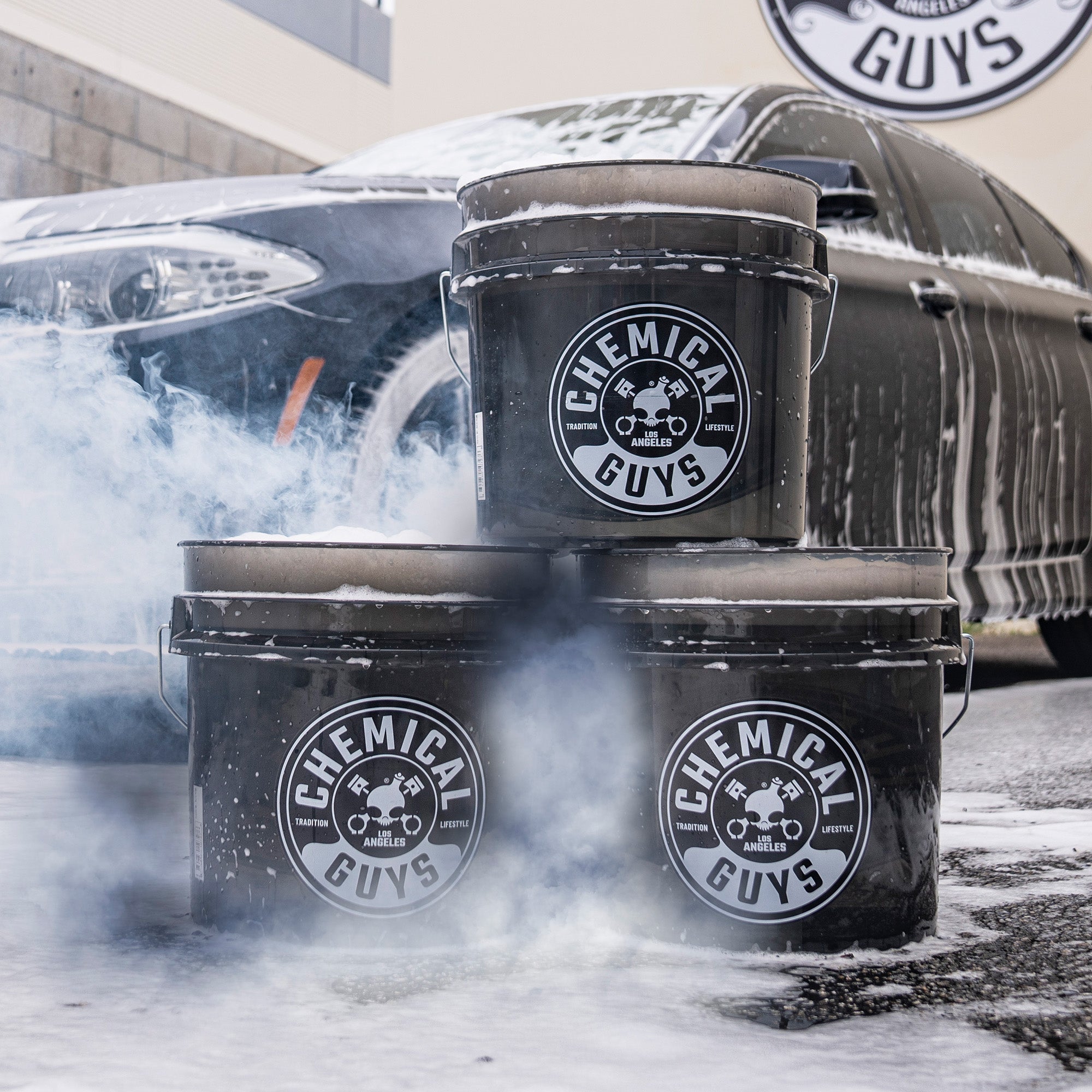 Heavy Duty Ultra Clear Detailing Bucket. 4.25 Gal. Smoked Obsidian Black - Image 12